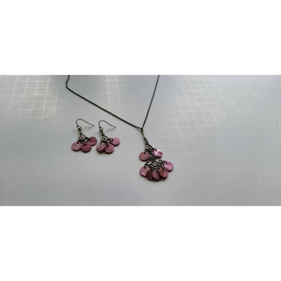 Avon vintage Earrings and necklace set - Picture 2 of 5